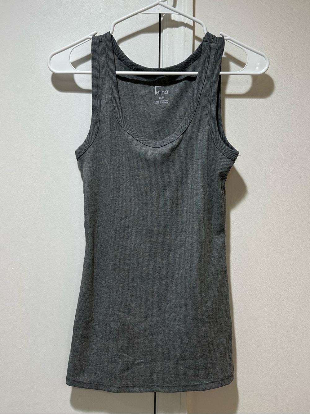 Felina Women’s Gray Ribbed Scoop Neck Tank Top Size M Basic Layering